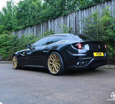 Фото дисков Vossen HF-2 на Ferrari GTC4Lusso