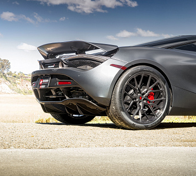 Фото дисков Vossen M-X3 на McLaren 720S