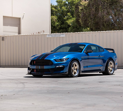 Фото дисков HRE C105 на Ford Mustang VI