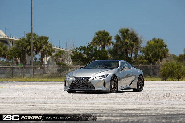 Фото дисков BC Forged HCA162 Сатиновая бронза на Lexus LC 500