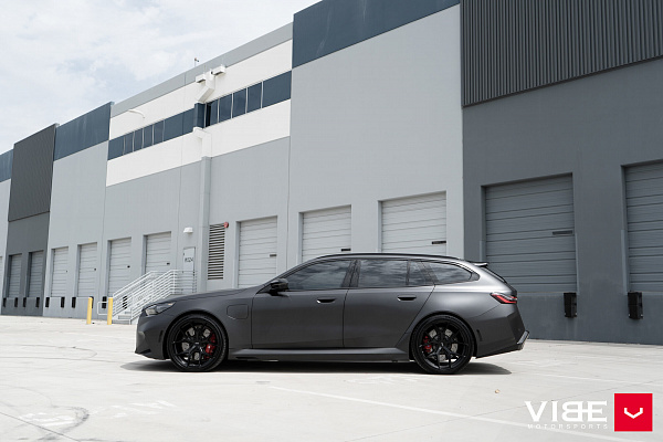 Фото дисков Vossen HF-5 Черный глянец на BMW 5/M5 (G60/G90)