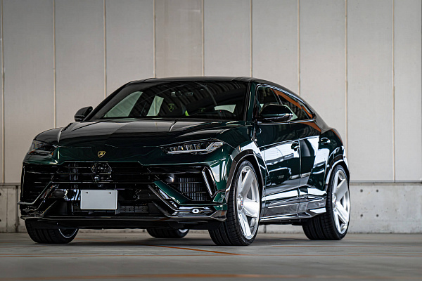 Фото дисков HRE L105M Глянцевый лак на Lamborghini Urus