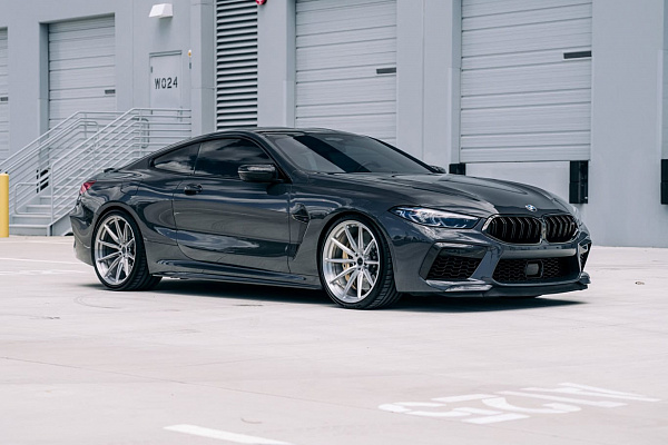 BMW M8
