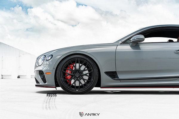 Фото дисков Anrky AN10 Черный глянец на Bentley Continental GT III