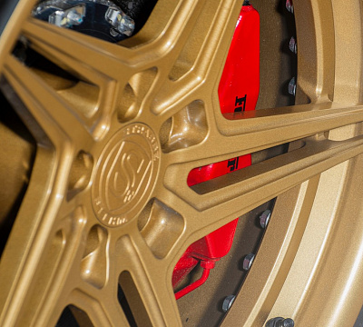Фото дисков Strasse Wheels SV2T Deep Concave FS на Ferrari F430