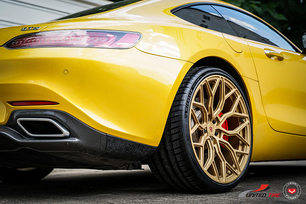 Фото дисков Vossen S17-01 Сатиновое золото на Mercedes-Benz AMG GT I