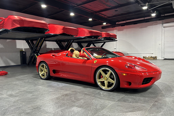 Фото дисков Giovanna Cinque Глянцевое золото на Ferrari 360