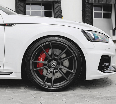 Фото дисков HRE FF04 на Audi A/S/RS 5 (F5)