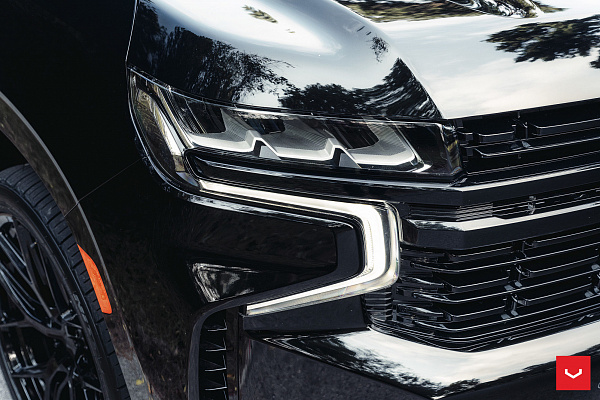 Фото дисков Vossen HF6-4 Черный глянец на Chevrolet Tahoe V