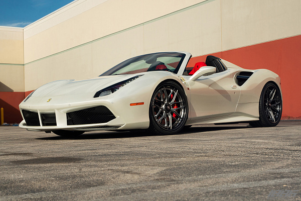 Фото дисков 1886 Wheels XR004 Сатиновый графит на Ferrari 488
