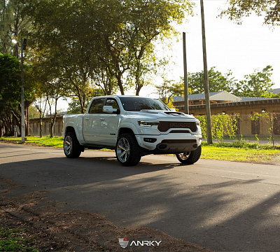 Фото дисков Anrky AN36-S на Ram 1500 V