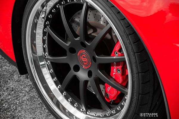 Фото дисков Strasse Wheels R10 Performance Другой цвет на Chevrolet Corvette C6