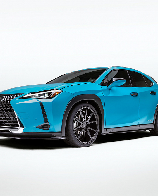 Фото дисков VFS-1 Черный глянец на Lexus UX