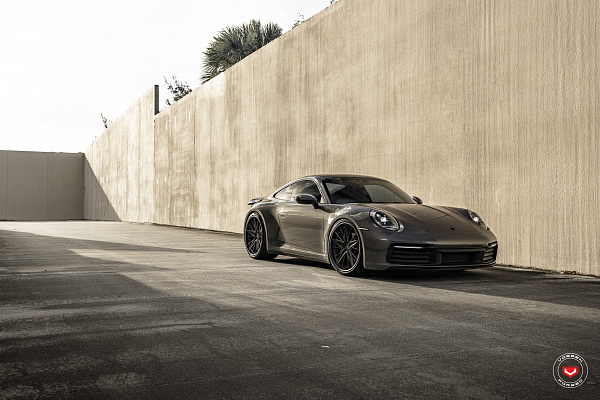 Фото дисков Vossen M-X6 (3-Piece) Черный глянец на Porsche 911 VIII