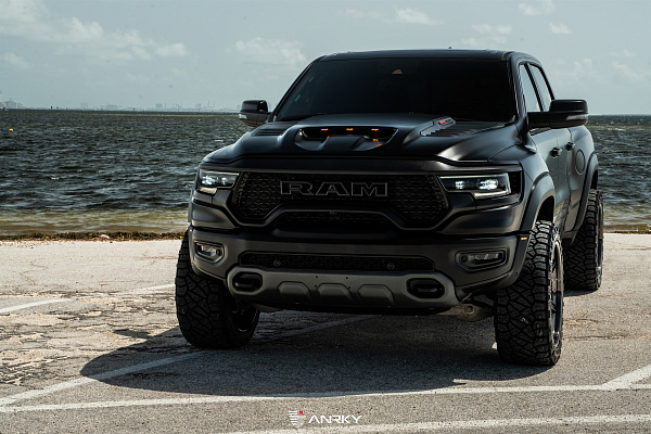 Фото дисков Anrky AN36-S Черный сатин на Ram 1500 V