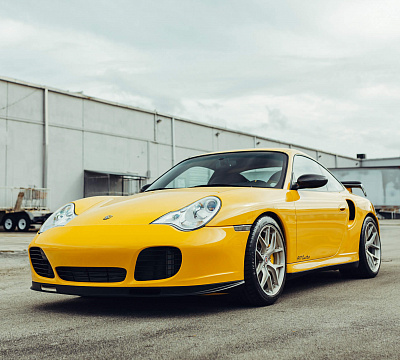 Фото дисков HRE R101 на Porsche 911 V
