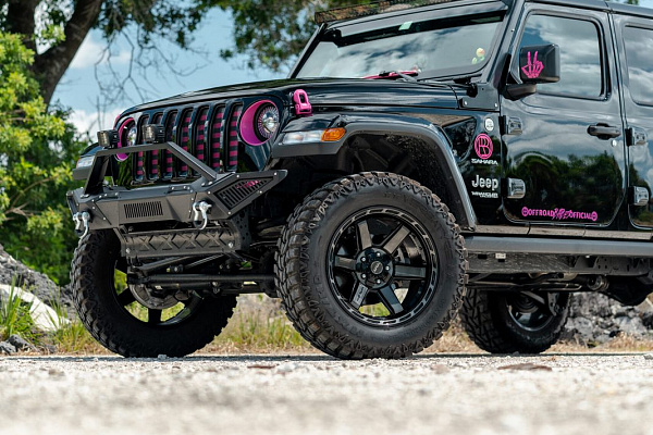 Фото дисков 4PLAY 4P63 Черный глянец на Jeep Wrangler IV (JL)