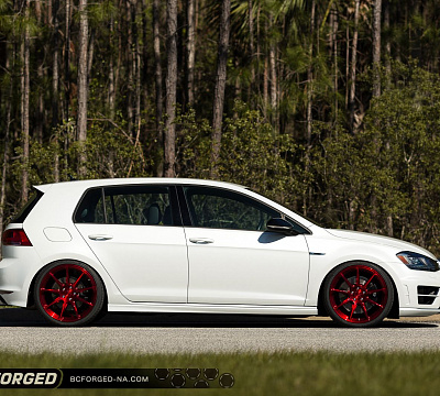 Фото дисков BC Forged RZ39 на Volkswagen Golf VII