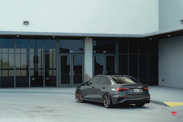 Фото дисков Vossen M-X6 Глянцевая бронза на Audi A/S/RS 3 (8Y)