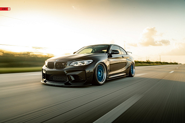 Фото дисков Anrky RS2 Синий глянец на BMW 2/M2 (F22/F87)