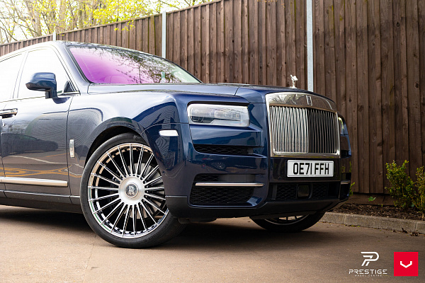 Фото дисков Vossen HF-8 Глянцевый лак на Rolls-Royce Cullinan