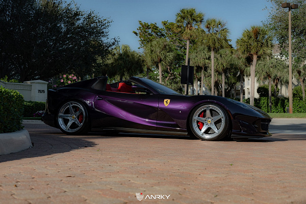 Фото дисков Anrky RS5.3 Полированный лак на Ferrari 812