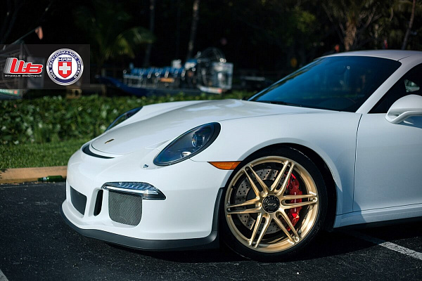 Фото дисков HRE P106 Глянцевое золото на Porsche 911 VII