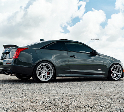 Фото дисков Strasse Wheels SM5R Deep Concave Duoblock на Cadillac ATS