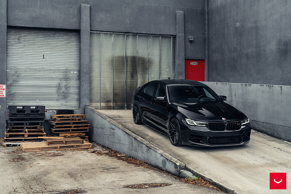 Фото дисков Vossen HF-7 Черный глянец на BMW 5/M5 (G30/F90)