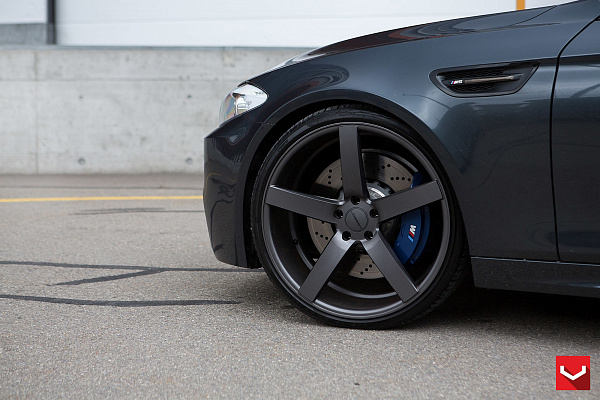 Фото дисков Vossen CV3 Сатиновый графит на BMW 5/M5 (F10)