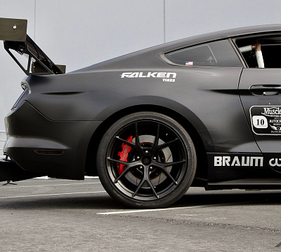 Фото дисков MRR FS06 на Ford Mustang VI