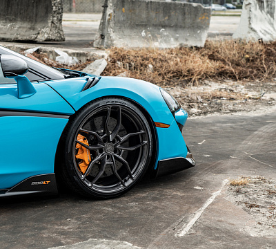 Фото дисков Anrky AN11 на McLaren 600
