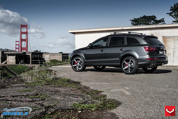 Фото дисков Vossen CV3 Сатиновый графит на Audi Q7 (4L)