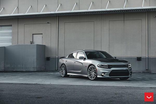 Фото дисков Vossen HF-4T Серебро на Dodge Charger VII