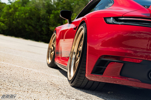 Фото дисков 1886 Wheels S007 Глянцевое золото на Porsche 911 VIII