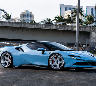 Фото дисков Strasse Wheels F5 Track на Ferrari SF90