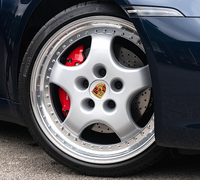 Фото дисков Kahn Cup 1 Remastered 3-Piece на Porsche 911 VIII