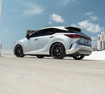 Фото дисков HRE P204 на Lexus RX V