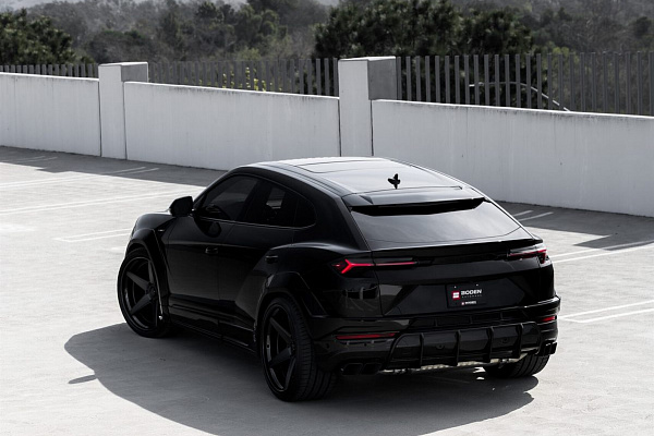 Фото дисков Anrky RS5.3 Черный сатин на Lamborghini Urus