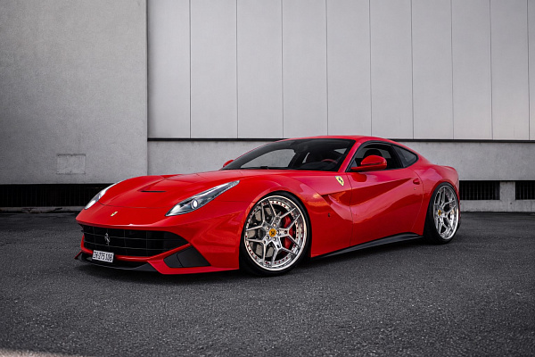 Фото дисков ST Wheels ST21.2 Полированный лак на Ferrari F12