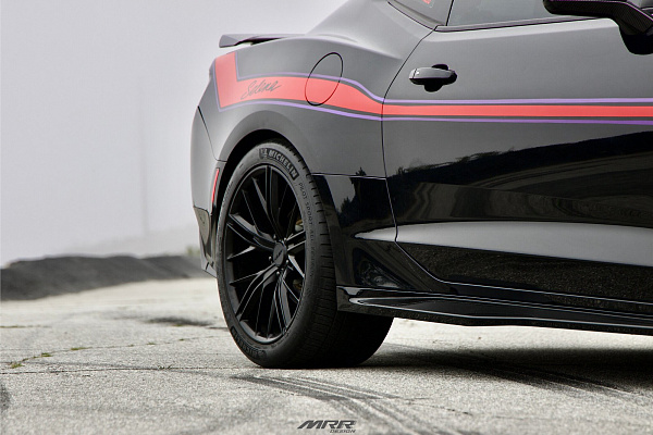 Фото дисков MRR M650 Черный сатин на Chevrolet Camaro VI