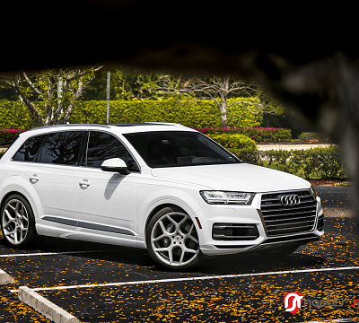 Фото дисков Vossen CG-205 на Audi Q7 (4M)