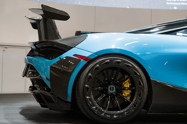 Фото дисков Brixton Forged R11-R Aerotech Черный сатин на McLaren 720S