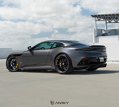 Фото дисков Anrky AN33 на Aston Martin DBS 3