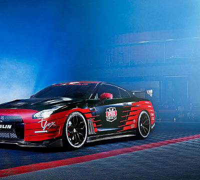 Фото дисков HRE P201 на Nissan GT-R