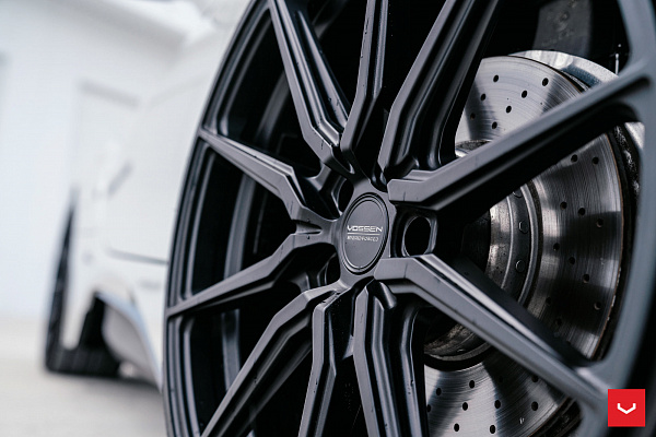 Фото дисков Vossen HF-3 Черный сатин на BMW i8