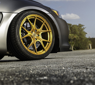 Фото дисков Strasse Wheels SM5R Deep Concave Monoblock на Lexus IS II