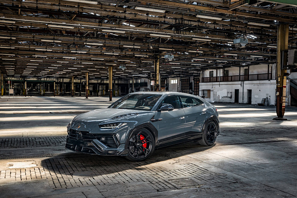 Фото дисков ABT Hight Performance IRL23 Черный глянец на Lamborghini Urus