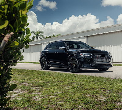 Фото дисков Vossen HF-7 на Audi E-tron