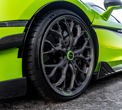 Фото дисков Brixton Forged PF14 R / RS на McLaren 600